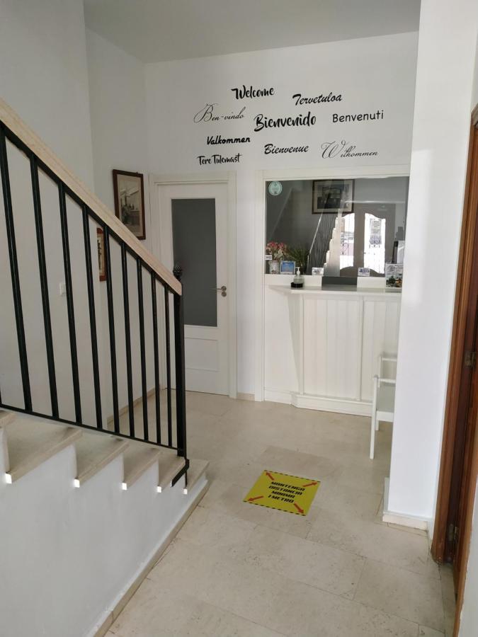 Hostal Dp El Pilar Monesterio Extérieur photo