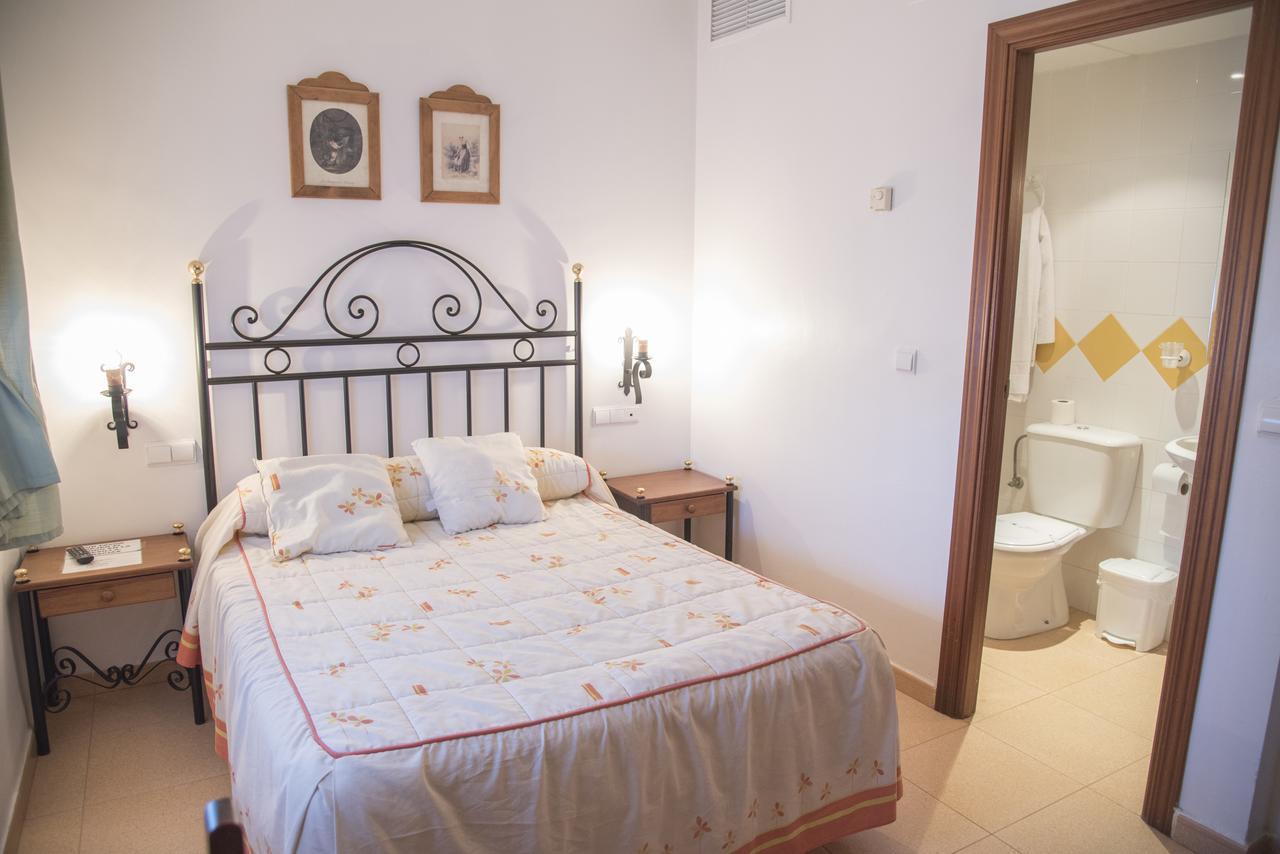 Hostal Dp El Pilar Monesterio Extérieur photo